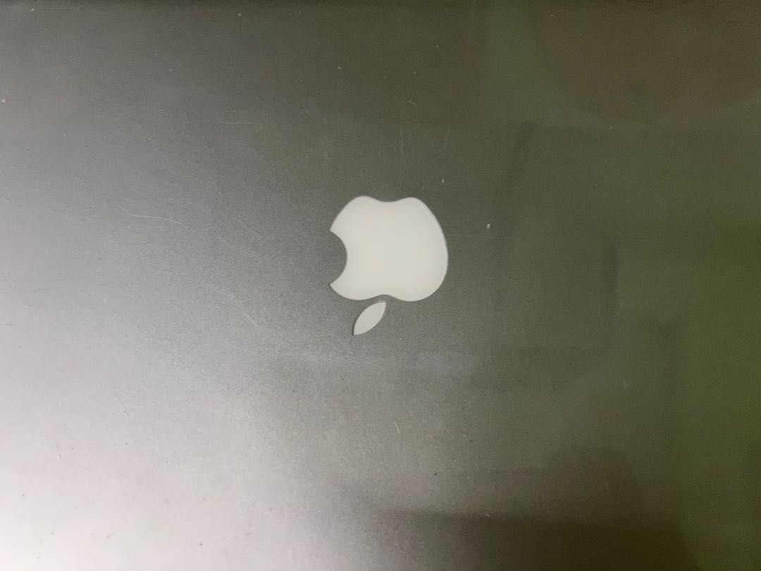 Macbook Pro 13” (Mid-2012) (Category: Laptops & Notebooks) located in Caloocan City. Submitted by adorejpg (Listing ID 1232103821, Image 3). Description: Macbook Pro 13” Mid-2012 Specs: - macOS Catalina, 13.3” Display - 2.5 GHz Dual-Core Intel Core i5 - 8 GB Memory - 240 GB SSD - Cycle Count: 885 (Normal, full charge can last up to 2-3 hours depending on use) - All ports working except 8x Superdrive Note: Has scratches and signs of use as seen in