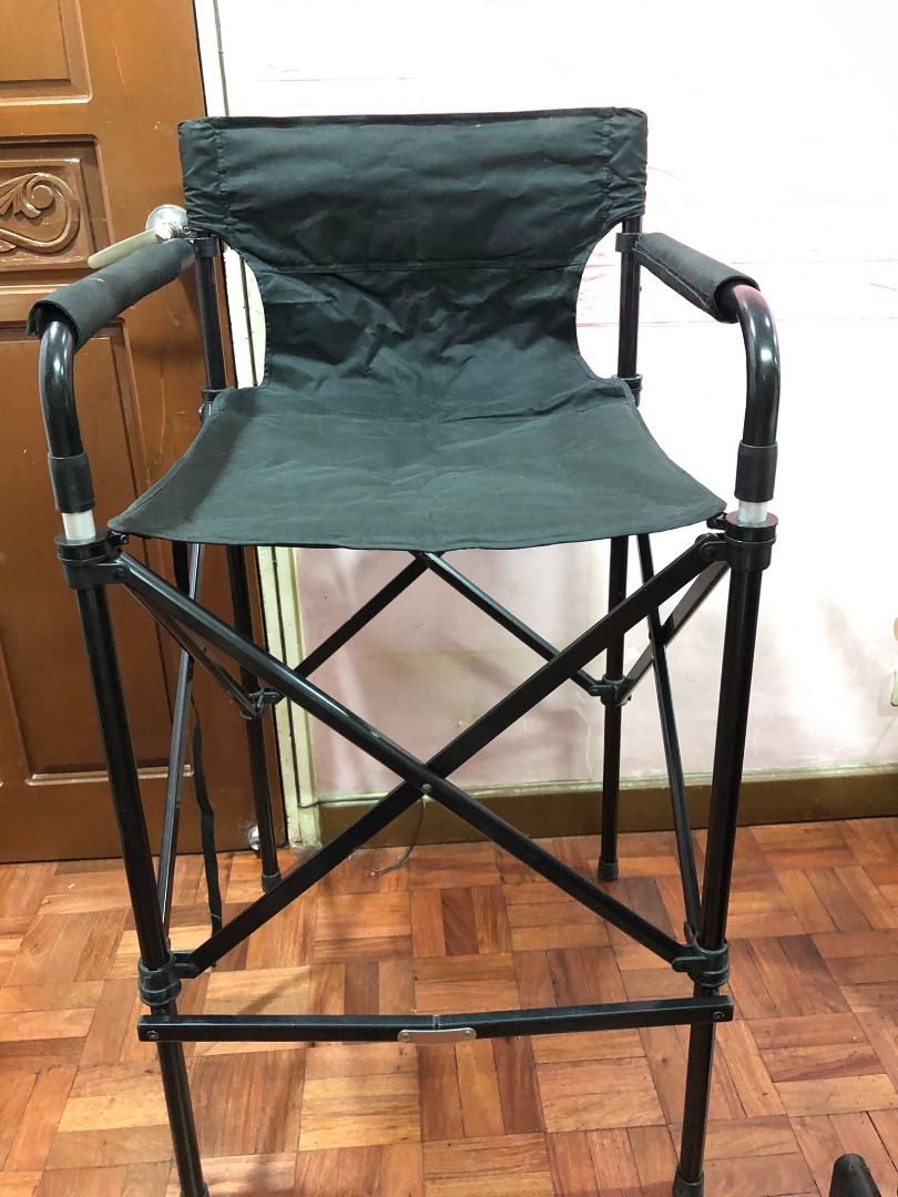 Makeup Chair (Category: Makeup) located in Manila. Submitted by memorylanestore (Listing ID 1232021539, Image 1). Description: The Chair Pouch/Bag is also included in the package. Item can be picked up here in San Juan City.