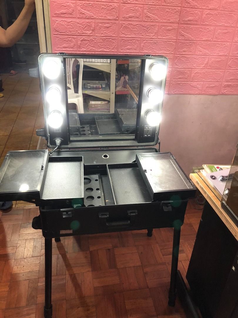 Makeup Traincase Trolley With Stand Adjustable (Category: Makeup) located in Manila. Submitted by memorylanestore (Listing ID 1232020821, Image 2). Description: Everything is working fine Perfect for Makeup Artist Item can be pickup in our place here in San Juan City, for those who prefer delivery please use grabcar/lalacar instead. .