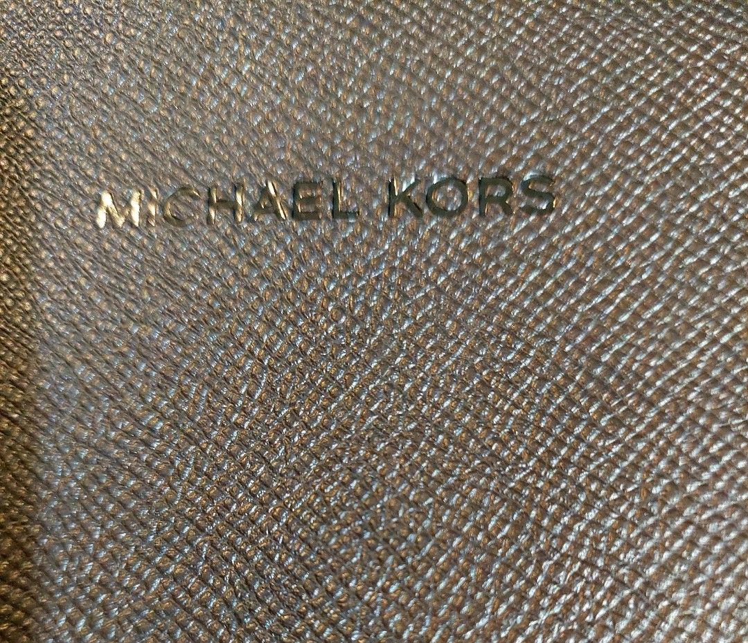 Michael kors tablet top sleeve