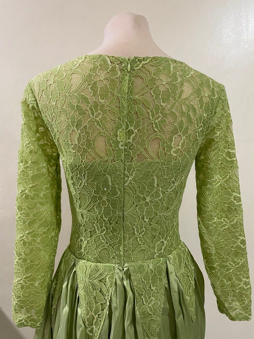 Minimal Lace Gown (Category: Evening dresses & gowns) located in Caloocan City. Submitted by declutter_goods_for_less (Listing ID 1231967011, Image 2). Description: 🍀Bought but never used 🍀May fit S-M 🍀Shipping fee will be shouldered by the buyer 🍀Massage me for more information and photos.