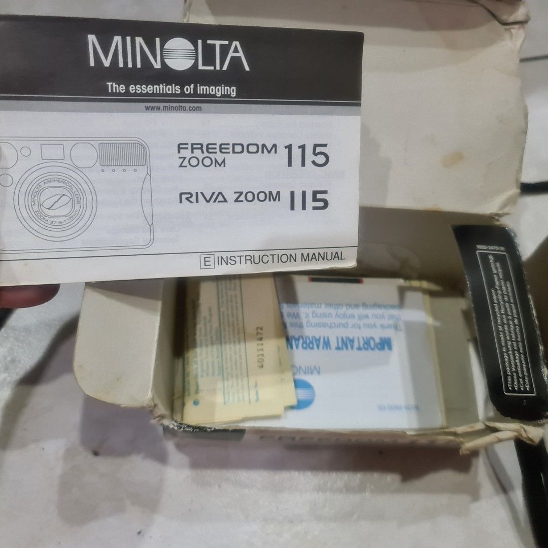 Minolta Freedom Zoom 115 Film Camera on Carousell