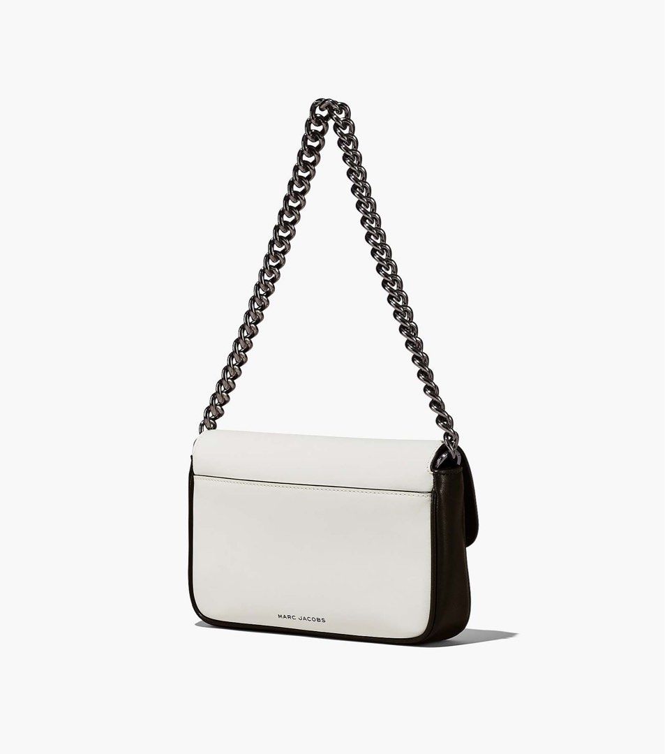 MJ - The Bi-Color J-March Shoulder Bag (Category: Luxury Bags & Wallets) located in Pasig City. Submitted by outletfindsbyara (Listing ID 1232141069, Image 2). Description: - for pre-order - 50% dp required - authentic with money-back guarantee.