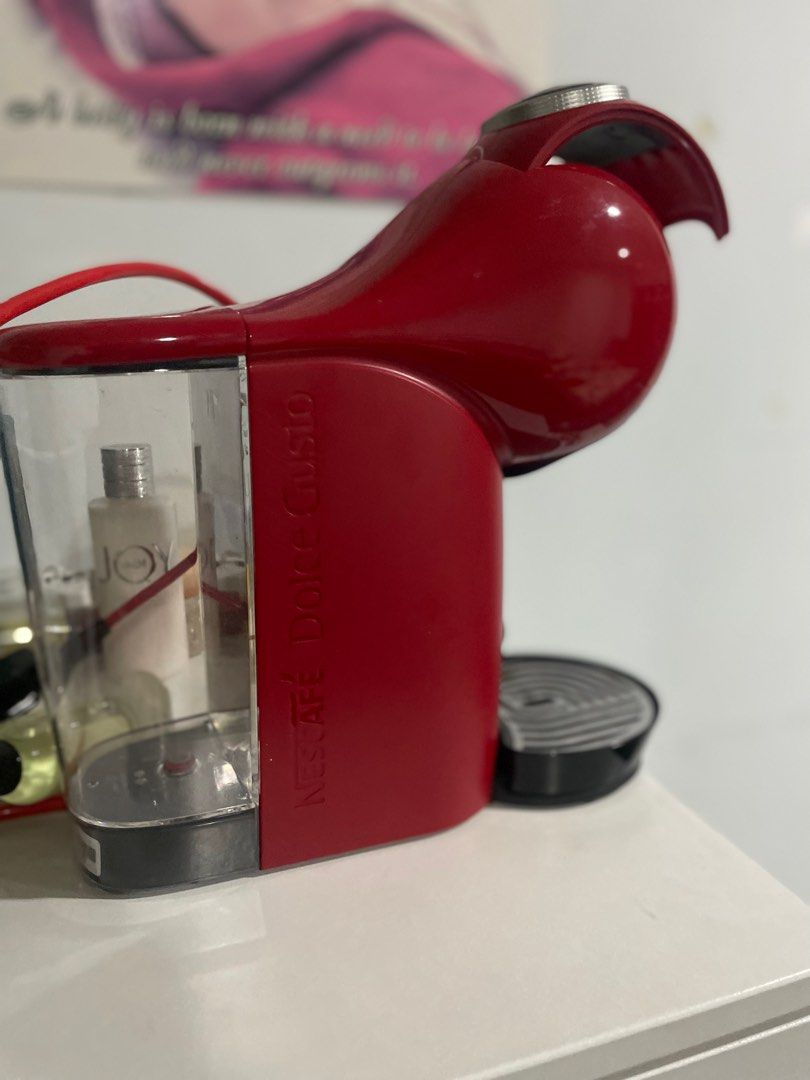 Nescafe dolce gusto machine, TV & Home Appliances, Kitchen Appliances