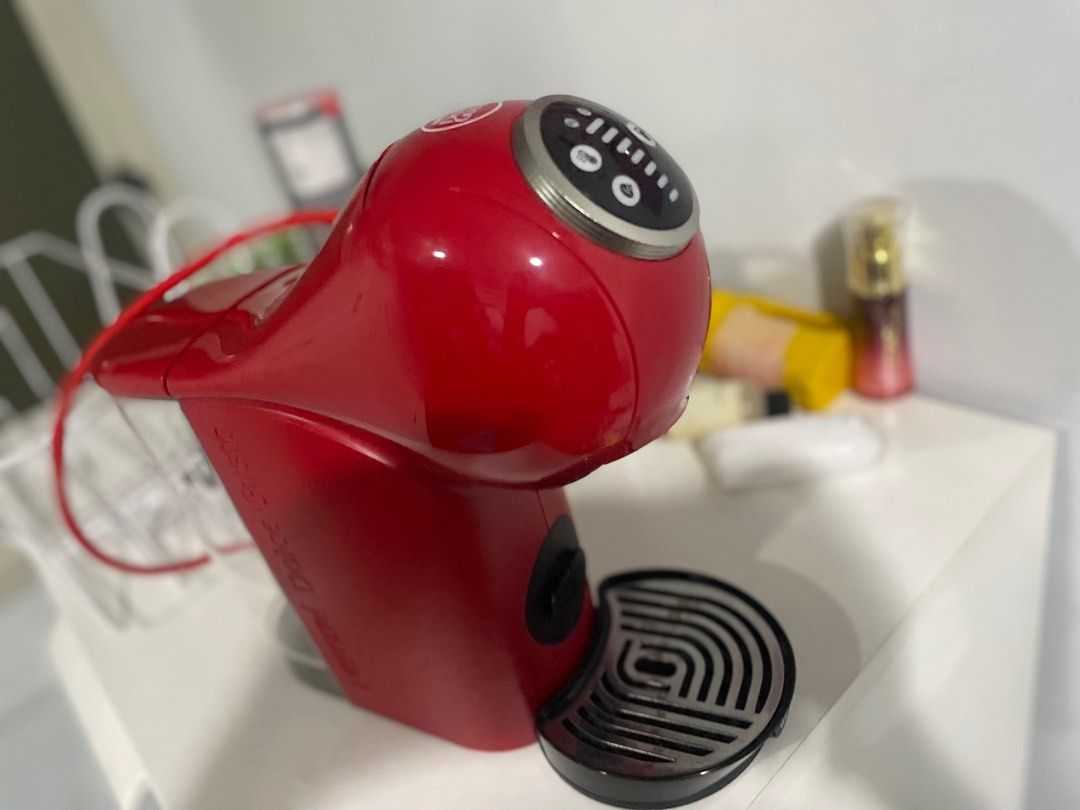 Nescafe dolce gusto machine, TV & Home Appliances, Kitchen Appliances