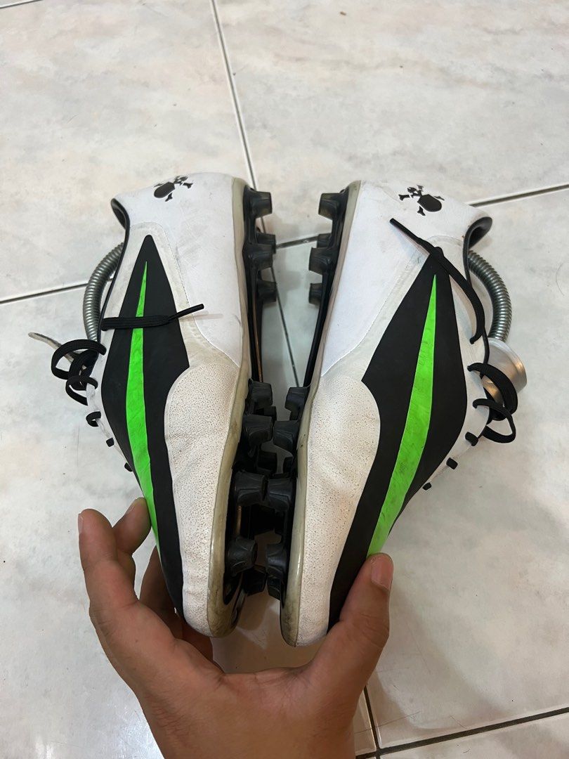 Nike Hypervenom Men s Fashion Footwear Sneakers on Carousell