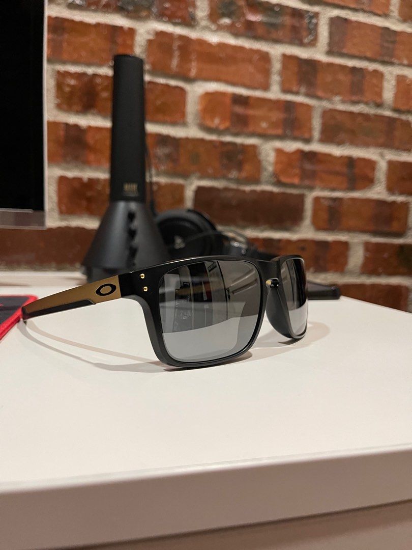 Oakley holbrook cheap mix gold