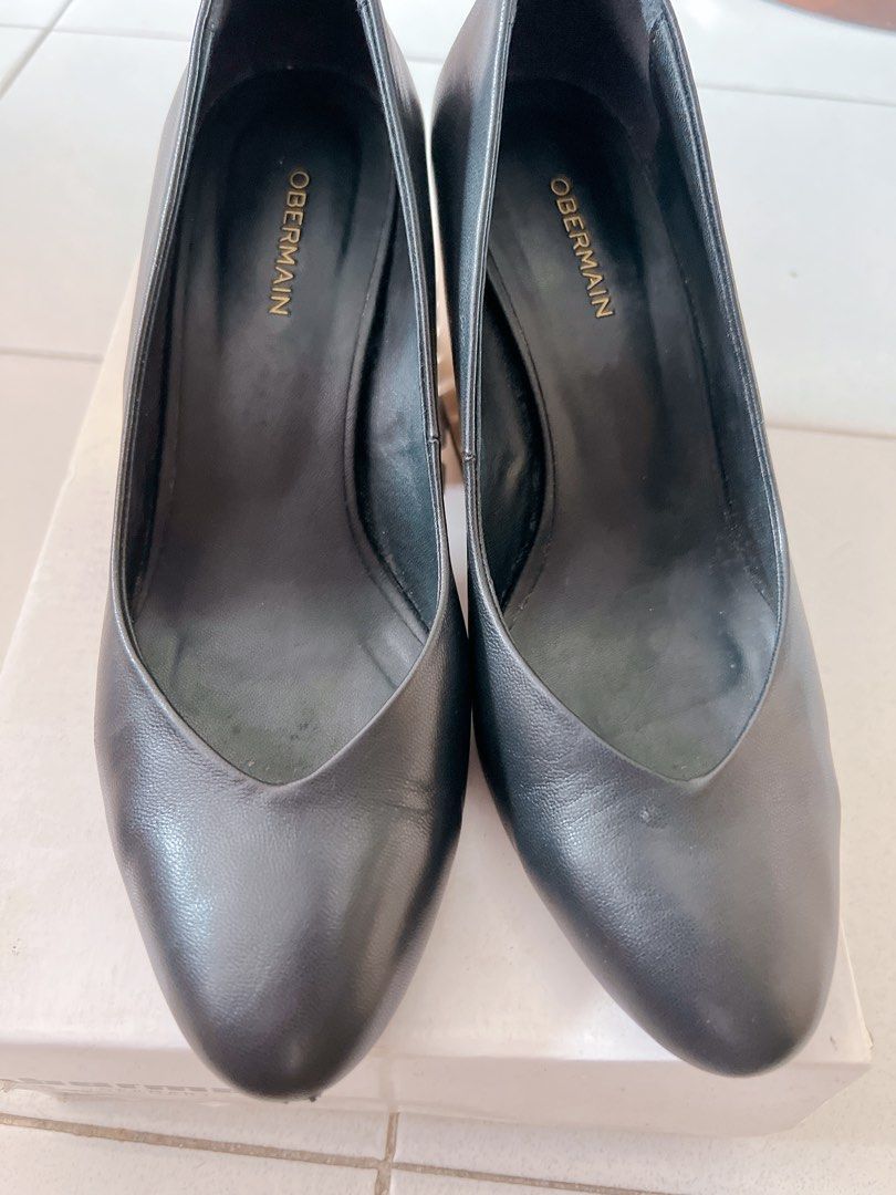 Obermain Basic Black Heels (Category: Heels) located in Singapore. Submitted by mimimi_55 (Listing ID 1232007277, Image 3). Description: .
