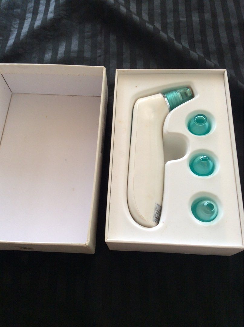 Portable Facial Suction Machine (Category: Face Care) located in Quezon City. Submitted by marky1969 (Listing ID 1232004210, Image 1). Description: For Sale Only... Padala lang... No need for it.. RECHARGEABLE... NO charger included...you can used your android charger.. Kindly Google na lang for more info about this item.. Pick up lang dito sa house along T Sora QC or Shipping... Thks. .