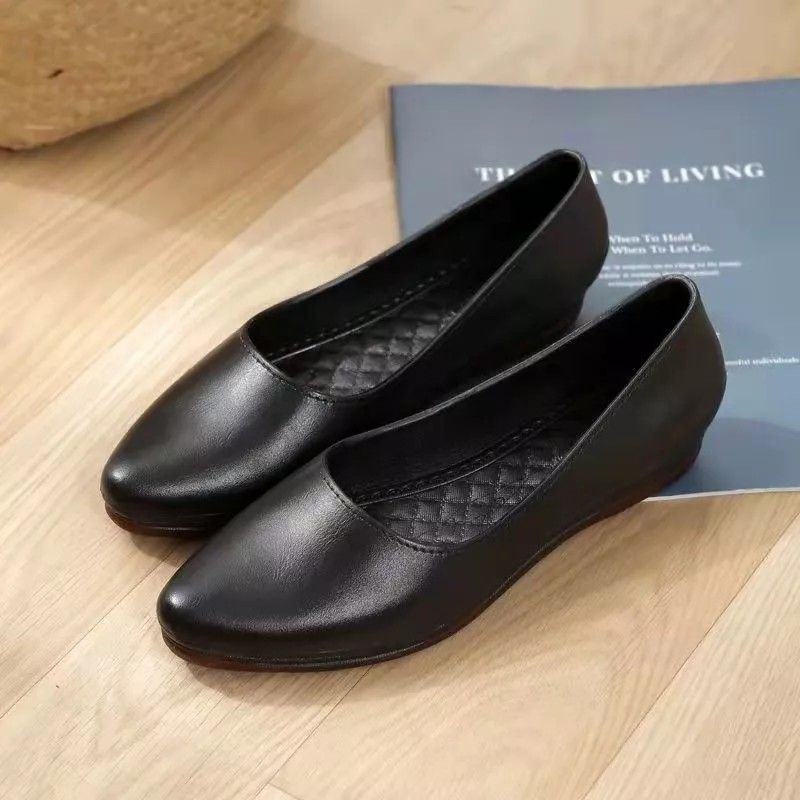 Flat rubber cheap shoes