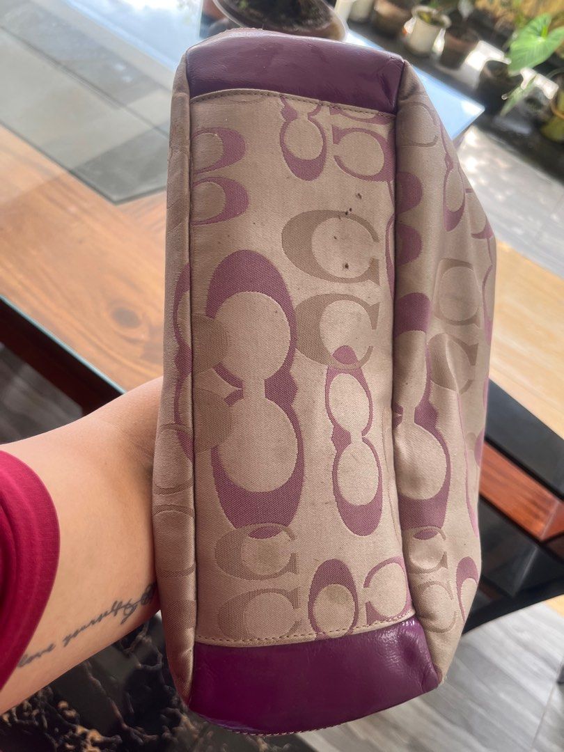 Preloved coach shoulder bag purple (Category: Luxury Bags & Wallets) located in Piat. Submitted by jambydesignshoppe (Listing ID 1231975996, Image 3). Description: What you see is what you get original coach bag preloved purple color canvass design Flaws as seen on the pictures slightly negotiable for the price.