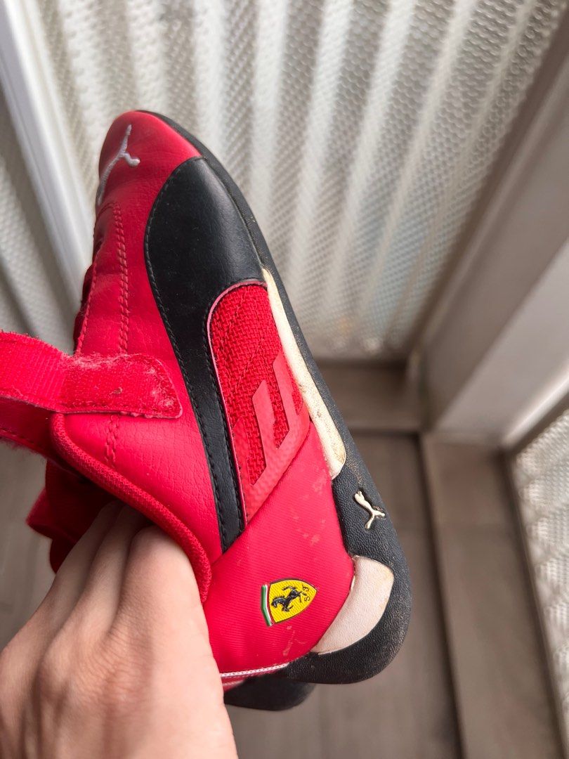 Puma Ferrari boots for kid almost new