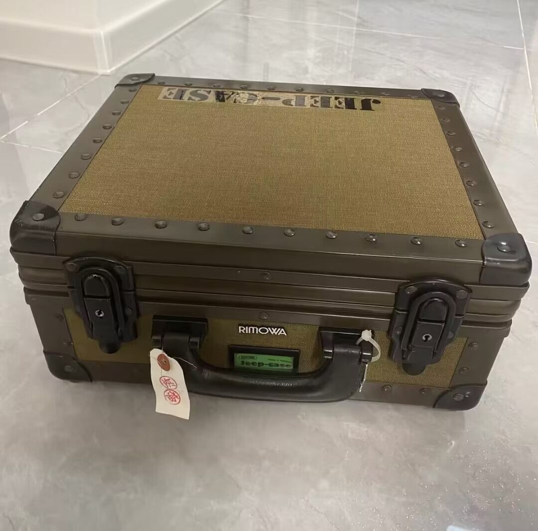 Rimowa Jeep Carousell