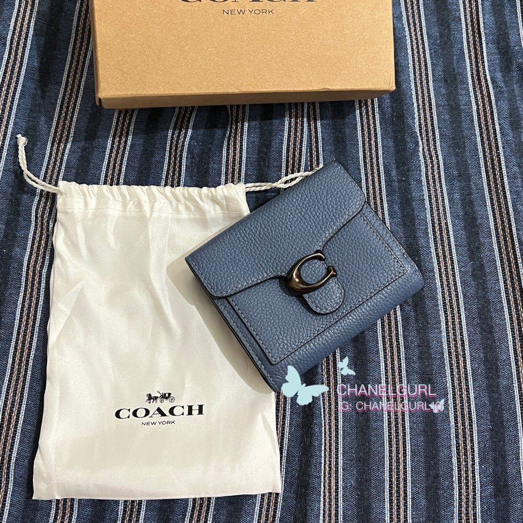 Clearance best sale coach wallets