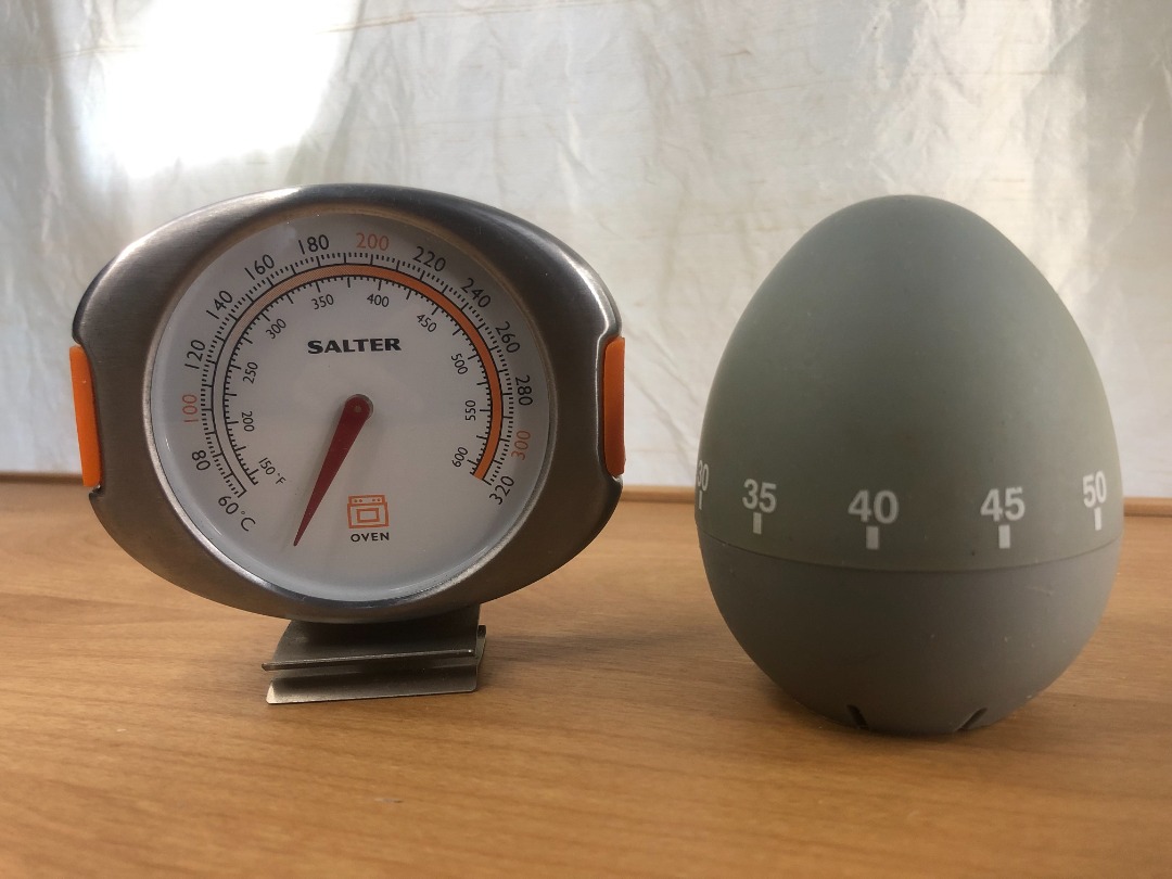Salter oven thermometer and Egg shaped timer on Carousell
