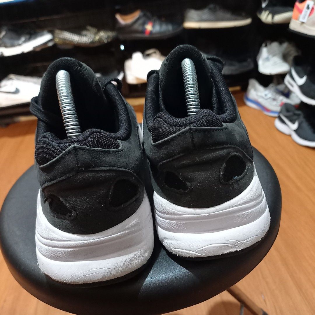 SEPATU ADIDAS YUNG 1 MENS Fesyen Pria Sepatu Sneakers di Carousell