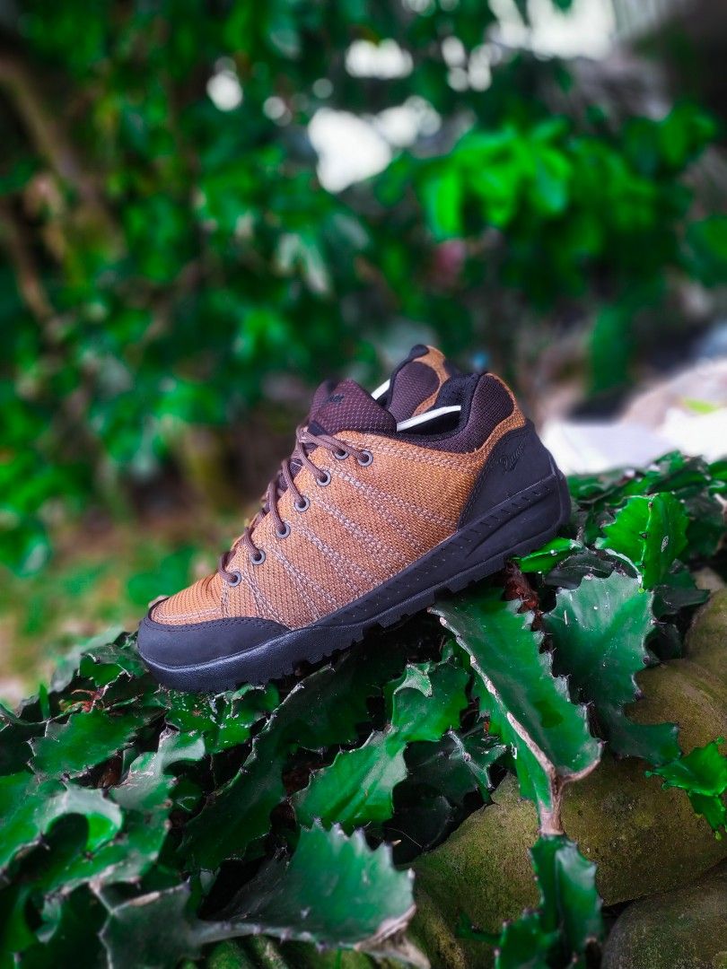 Sepatu Danner not Thorogood Redwing Lowa Salomon Visvim Meindl Hanwag la Sportiva Goruck Klattemusen Tnf