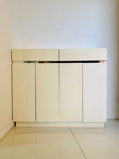 (Category: ) located in . Submitted by ashleynyc (Listing ID 1231978397, Image 1). Description: .