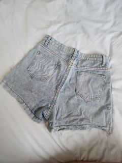 (Category: ) located in . Submitted by hellochaa (Listing ID 1232057399, Image 1). Description: .