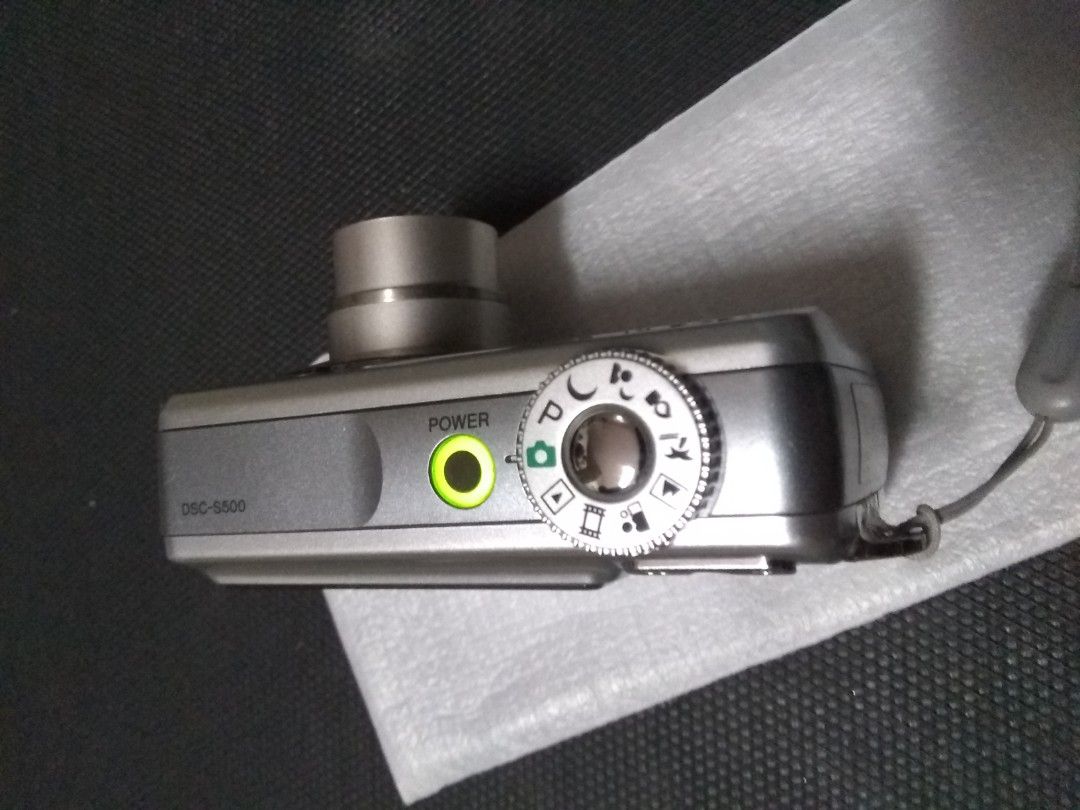 Sony Cybershot DSC S500 6.0MP, Photography, Cameras on Carousell