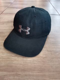 Topi under armour