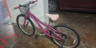 (Category: ) located in . Submitted by crash (Listing ID 1232084031, Image 1). Description: .