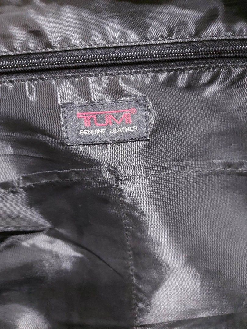 TUMI leather carry on expandable duffle/luggage bag, Men's Fashion