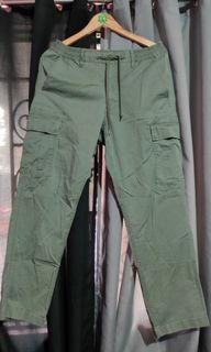 UNIQLO CARGO PANTS
