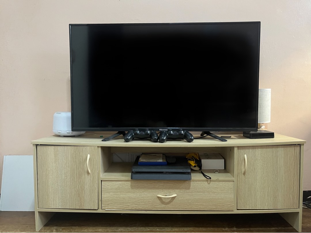 Used TV Stand Minimalist Scandi TV stand, TV & Home Appliances, TV