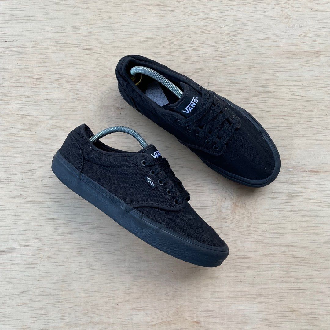 Vans atwood store triple black