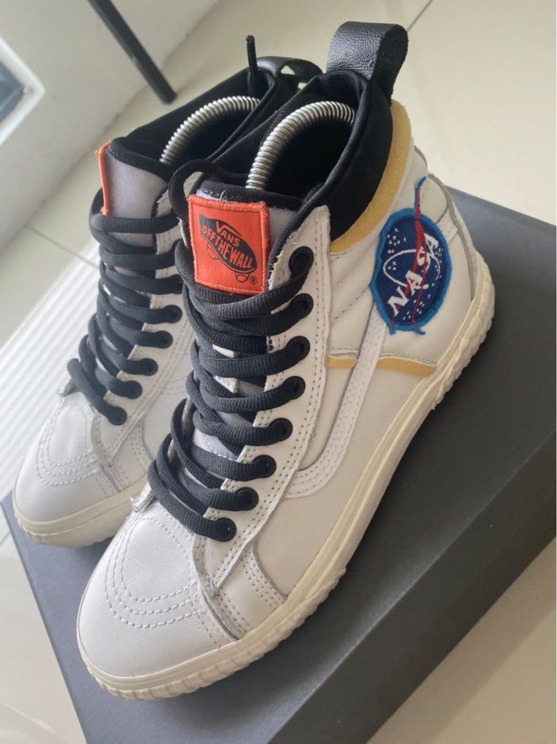 Nasa discount vans uk