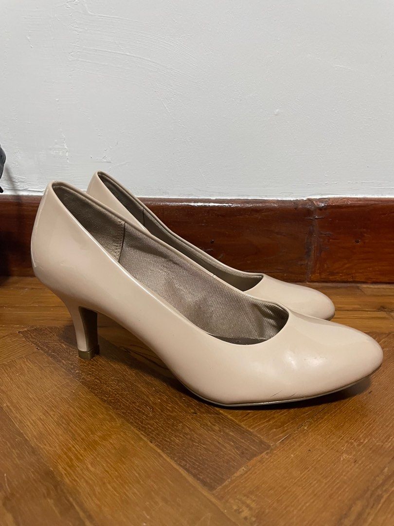 Very discount nude heels