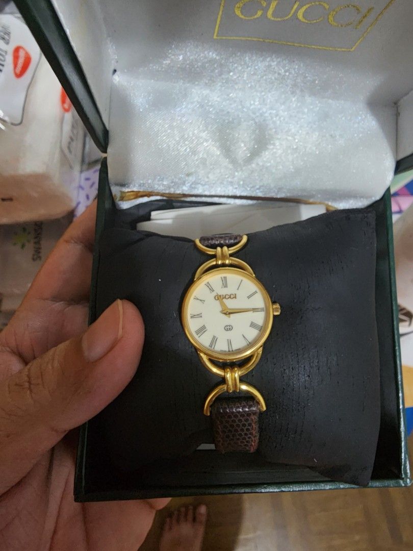 Gucci 6000 store