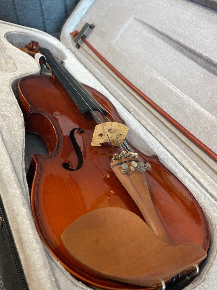 Violin 4/4 - No brand, Hobbies & Toys, Music & Media, Musical