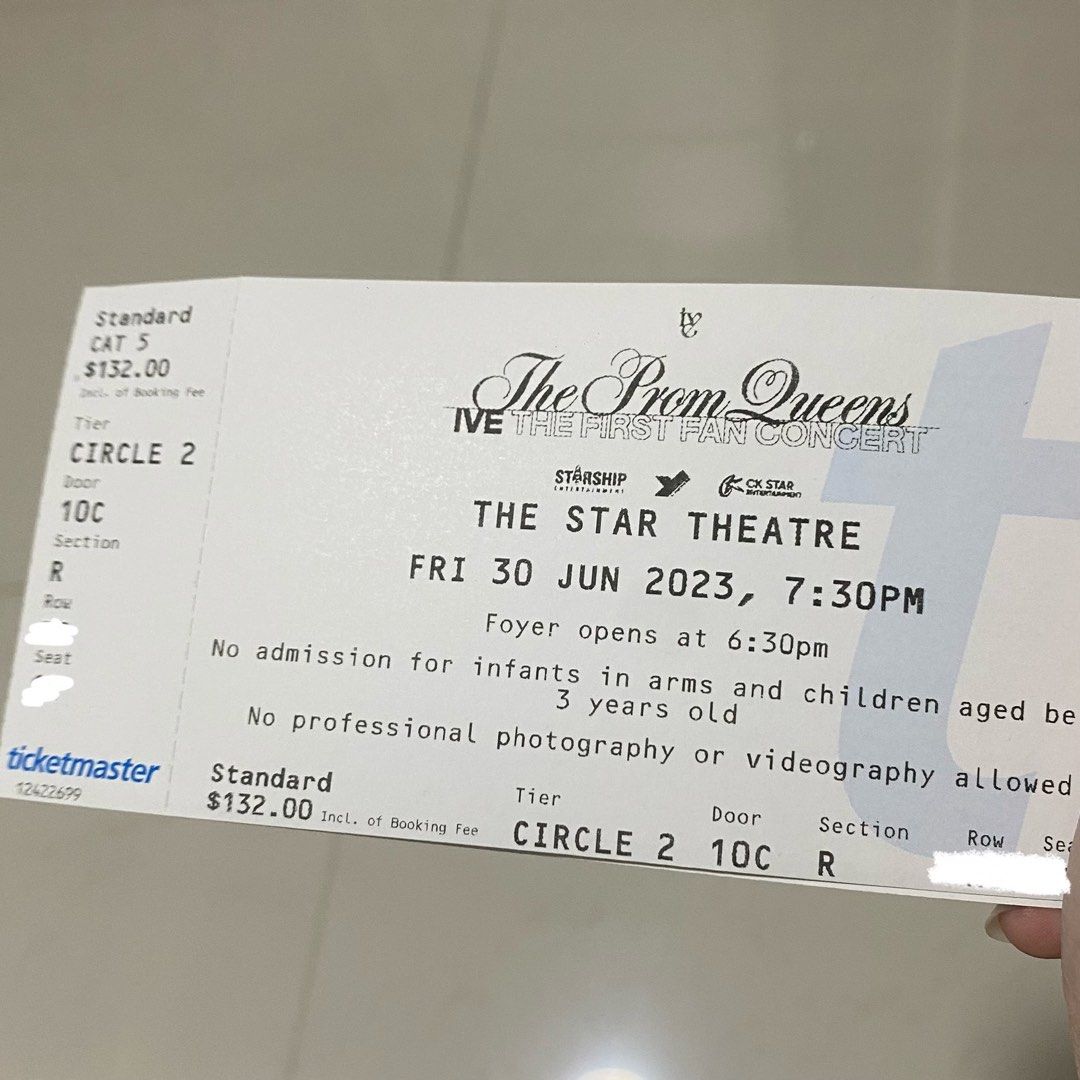 [WTS] IVE CONCERT SINGAPORE, Tickets & Vouchers, Event Tickets on Carousell