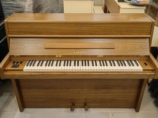 Yamaha Electric Piano P-301 made in JAPAN