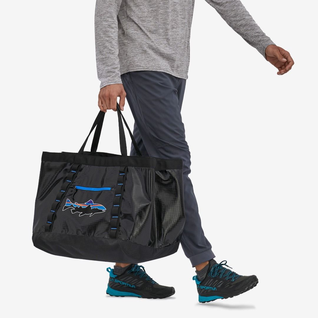 Black hole hotsell tote 61l