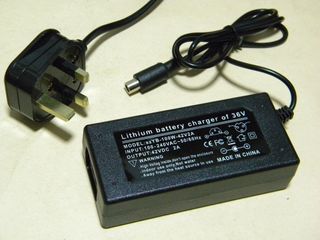 小米電動滑板車充電器 42V 2A