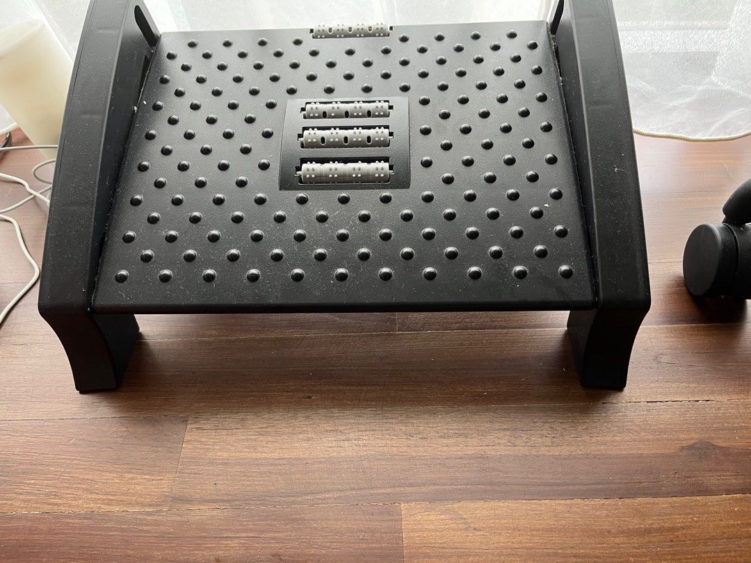 Adjustable foot rest, Furniture & Home Living, Furniture, Other Home