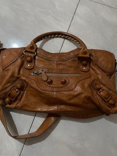 (Kategori: ) berada di . Dikirim oleh riena001 (ID iklan 1232147499, Gambar 1). Deskripsi: .