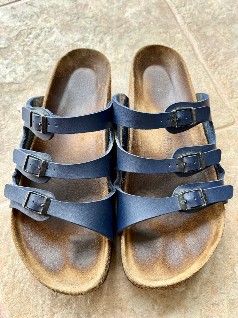 Birkenstock Slippers, Men's Fashion, Footwear, Flipflops and Slides on
