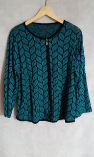 Blus lengan panjang Bahan brukat kipper depan