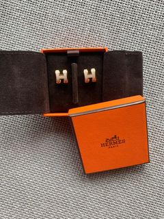(Category: ) located in . Submitted by shopaholic-anonymous (Listing ID 226232048, Image 1). Description: .