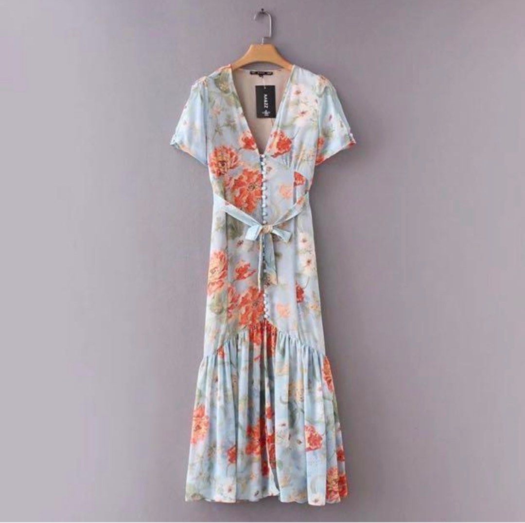BNWT Floral Chiffon Button Down Dress w Fabric Buttons Women s
