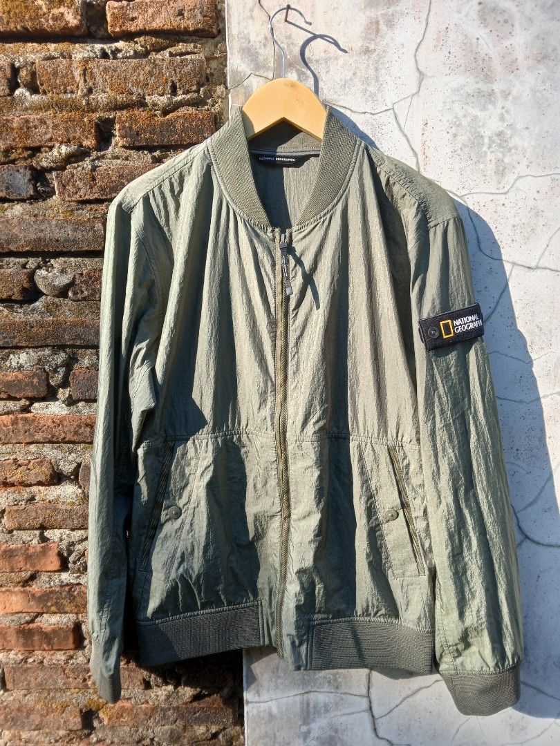 Bomber Jacket national geographic Fesyen Pria Pakaian Atasan