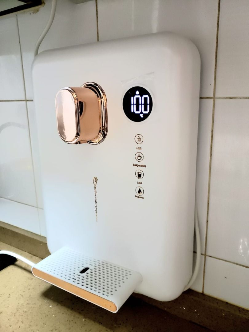 Slim cheap water dispenser
