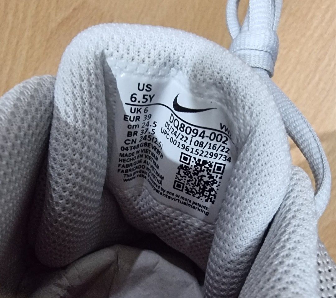 Brand New Authentic Kyrie Irving Flytrap 6 size 6.5Y US Unisex (Category: Sneakers & Footwear) located in Manila. Submitted by shellen8 (Listing ID 1232166007, Image 3). Description: FOR SALE: BRAND NEW, AUTHENTIC NIKE KYRIE IRVING FLYTRAP 6, SIZE 6.5Y US UNISEX. CONDITION: BRAND NEW. SOLD AS IS, WHAT YOU SEE IS WHAT YOU GET. NO REFUND. NOT FOR PICKY OR FUSSY BUYER. PRICE: 3,000 PESOS (NOT FOR TRADE OR SWAP) PAYMENT: GCASH (ORDER WILL BE RELEASED