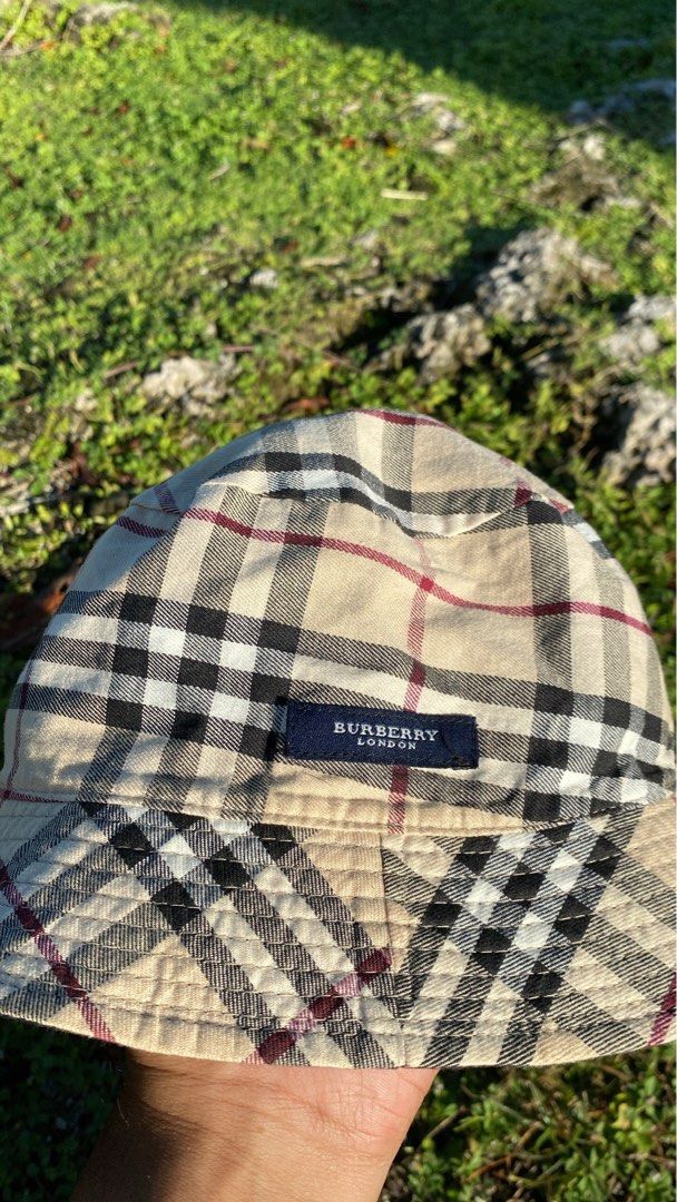 Burberry hot sale hat fake