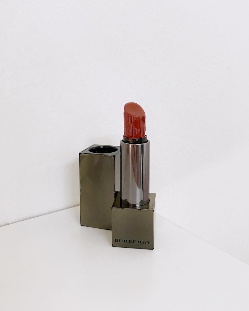 Burberry Kisses Lipstick free shipping to West Malaysia