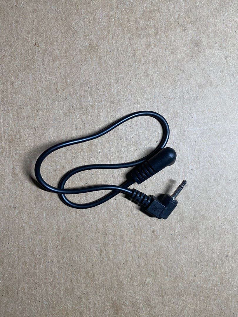 Canon cable (Pluto) (Category: Other Photography Accessories) located in Singapore. Submitted by random___user (Listing ID 1232203513, Image 1). Description: This canon cable came with the Pluto wireless flash trigger. Never used before and kept in box since day 1 because I use Olympus. Even though it is supposed to be used with the Pluto Trigger, it can also be used for other camera triggers. Price is slightly negotiable. You are welcome to test